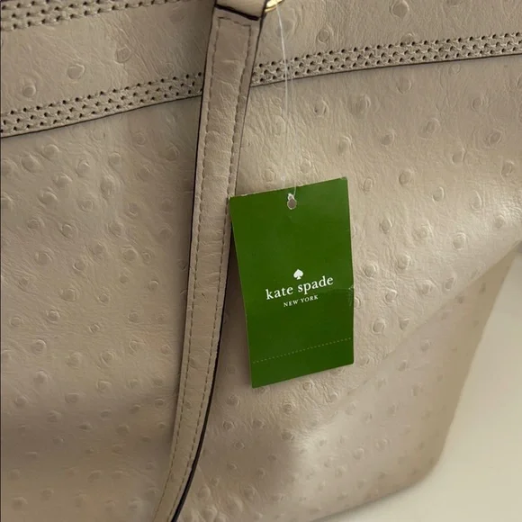 Elegant Kate Spade Cream Tote Bag - Picture 3 of 7